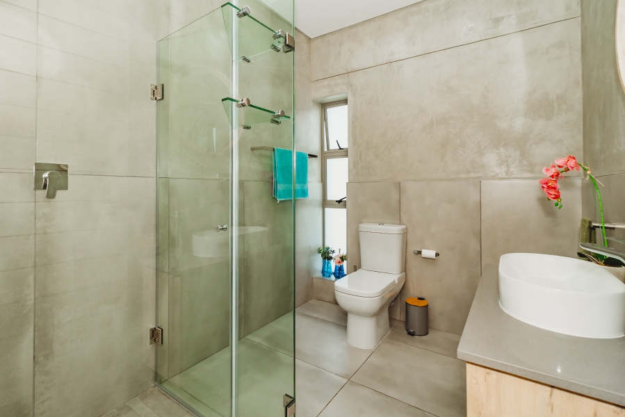 5 Bedroom Property for Sale in Kingswood Golf Estate Western Cape